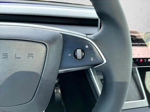 Used 2026 Tesla Model Y AWD image 19