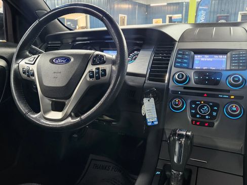 Used 2014 Ford Taurus SEL image 35