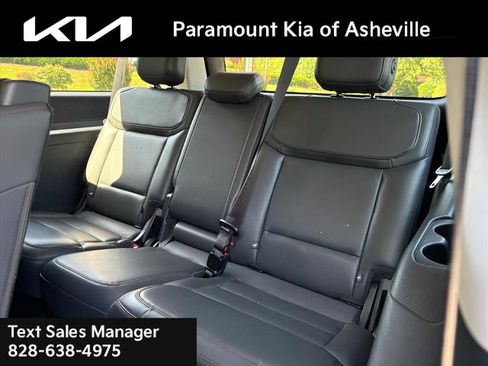 Used 2025 Ford Expedition Max Active RWD image 23