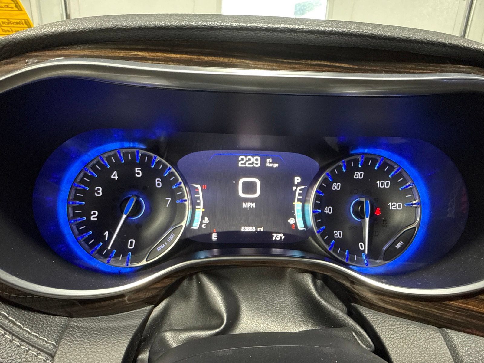 Used 2023 Chrysler Pacifica Limited FWD image 34