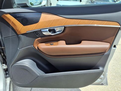 Certified 2023 Volvo XC90 B6 Plus w/ Protection Package Premier AWD/4WD image 13