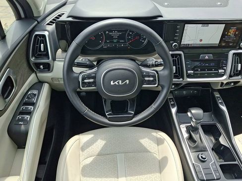 Certified 2023 Kia Sorento S w/ Panoramic Sunroof Package AWD/4WD image 12