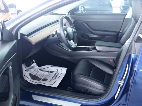 Used 2018 Tesla Model 3 Mid Range RWD image 14
