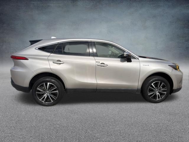 Used 2021 Toyota Venza LE AWD/4WD image 6