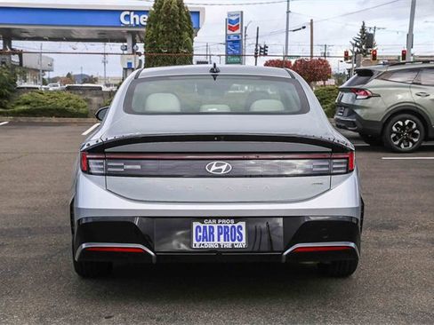 Used 2024 Hyundai Sonata SEL image 8