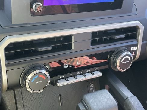 Used 2024 Toyota Tacoma SR image 7