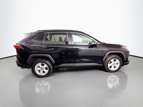Used 2021 Toyota RAV4 XLE FWD image 11