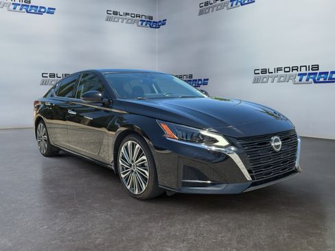 Used 2023 Nissan Altima 2.5 SL FWD image 3