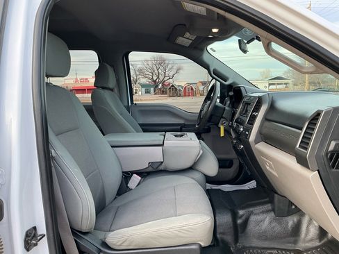 Used 2019 Ford F250 XL w/ STX Appearance Package image 14