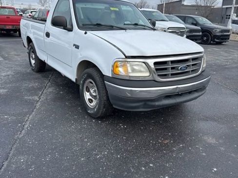 Used 2000 Ford F150 XL image 1