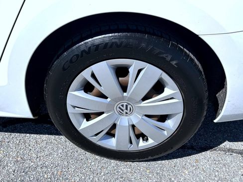 Used 2014 Volkswagen Jetta SE FWD image 23