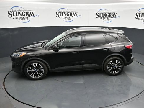 Used 2022 Ford Escape SE w/ SE Sport Appearance Package FWD image 21