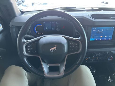 Used 2021 Ford Bronco Black Diamond image 10