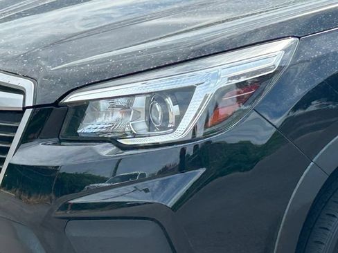 Used 2020 Subaru Forester Premium AWD/4WD image 10