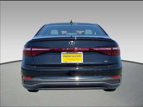 New 2026 Volkswagen Jetta SE image 5
