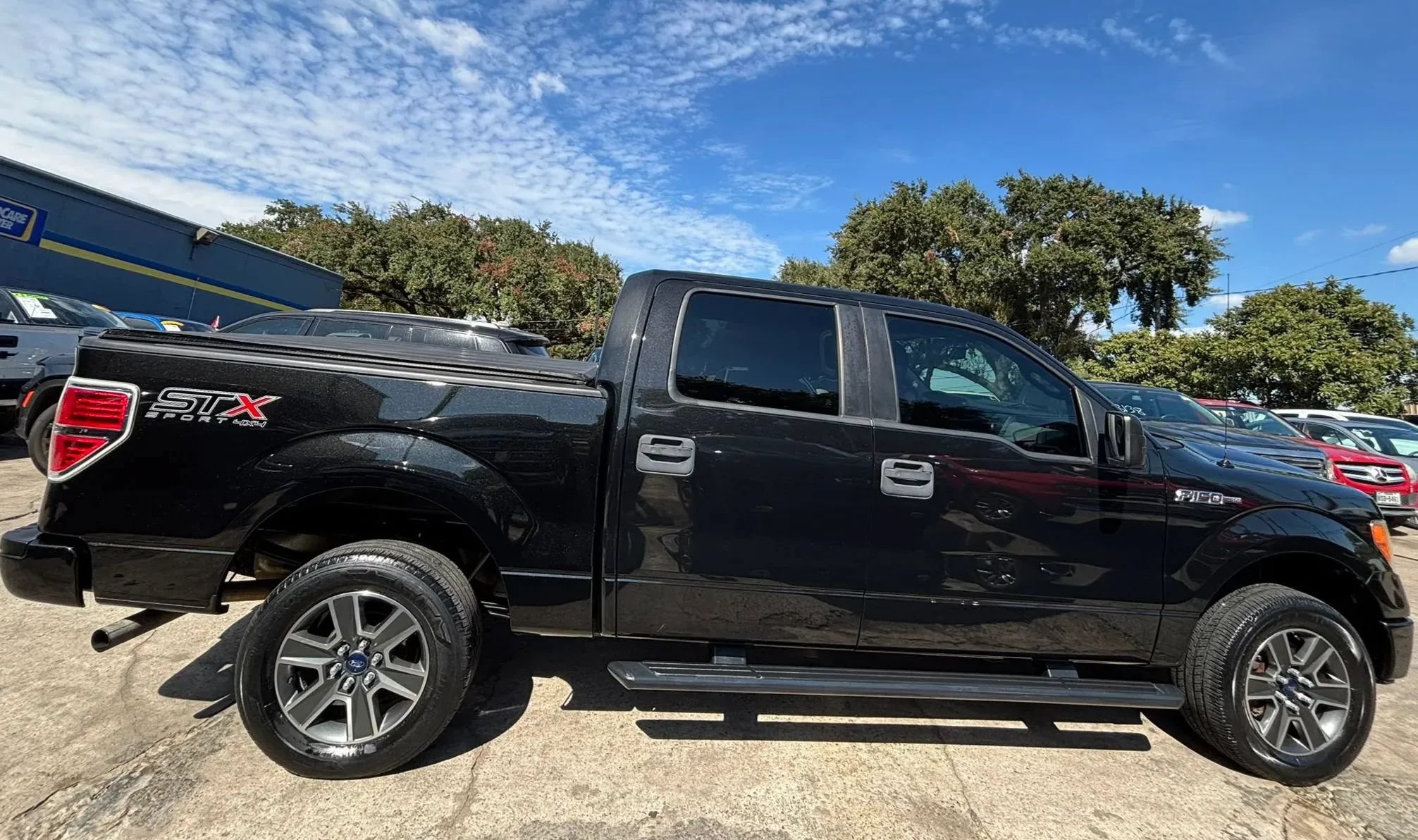 Used 2014 Ford F150 STX w/ Equipment Group 201A Mid AWD/4WD image 10