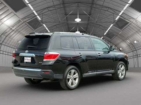 Used 2013 Toyota Highlander Limited AWD/4WD image 7