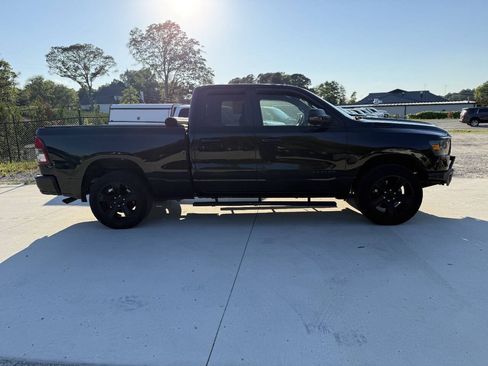 Used 2020 RAM 1500 Big Horn AWD/4WD image 9