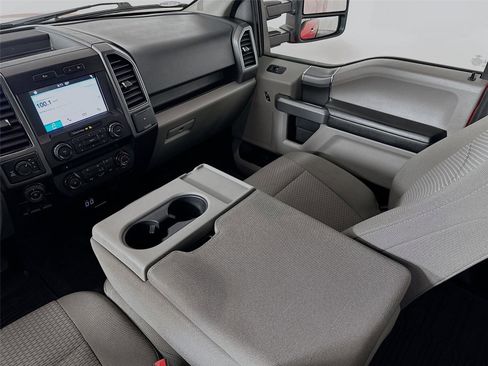 Used 2018 Ford F150 XLT w/ Equipment Group 302A Luxury AWD/4WD image 24