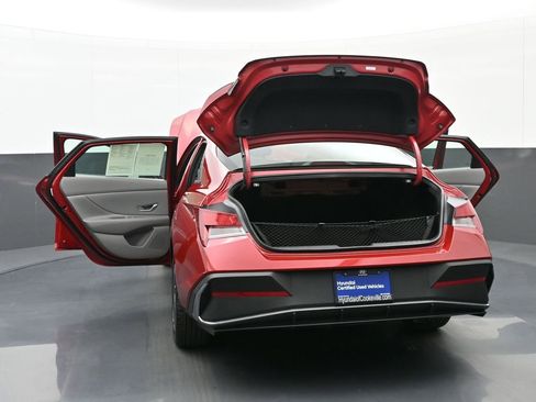 Certified 2025 Hyundai Elantra Sport image 54