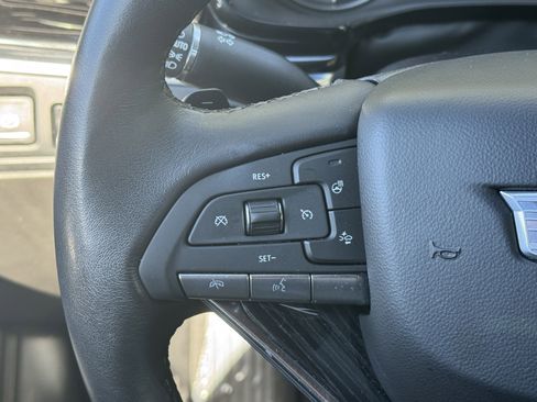 Used 2025 Cadillac XT6 Premium Luxury image 56