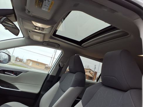 Used 2024 Toyota RAV4 XLE image 17