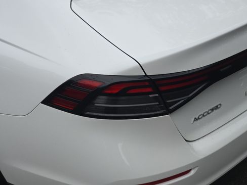 Used 2023 Honda Accord LX image 32