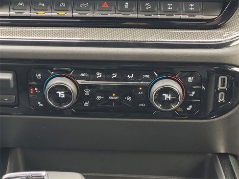 Used 2025 Chevrolet Silverado 1500 ZR2 w/ Technology Package image 15