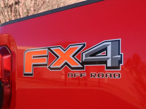 Used 2024 Ford F250 Platinum image 35