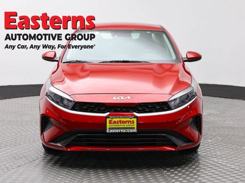 Used 2024 Kia Forte LXS FWD image 2