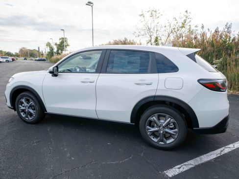 New 2026 Honda HR-V LX image 4