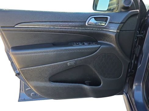 Used 2019 Jeep Grand Cherokee Limited X AWD/4WD image 12