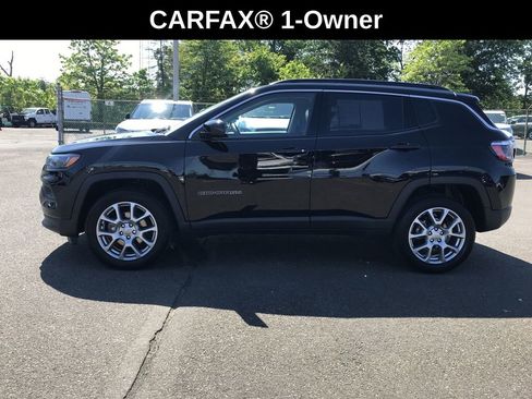 Used 2022 Jeep Compass Latitude AWD/4WD image 2
