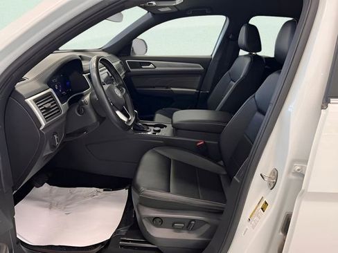 Used 2022 Volkswagen Atlas Cross Sport SE AWD/4WD image 18