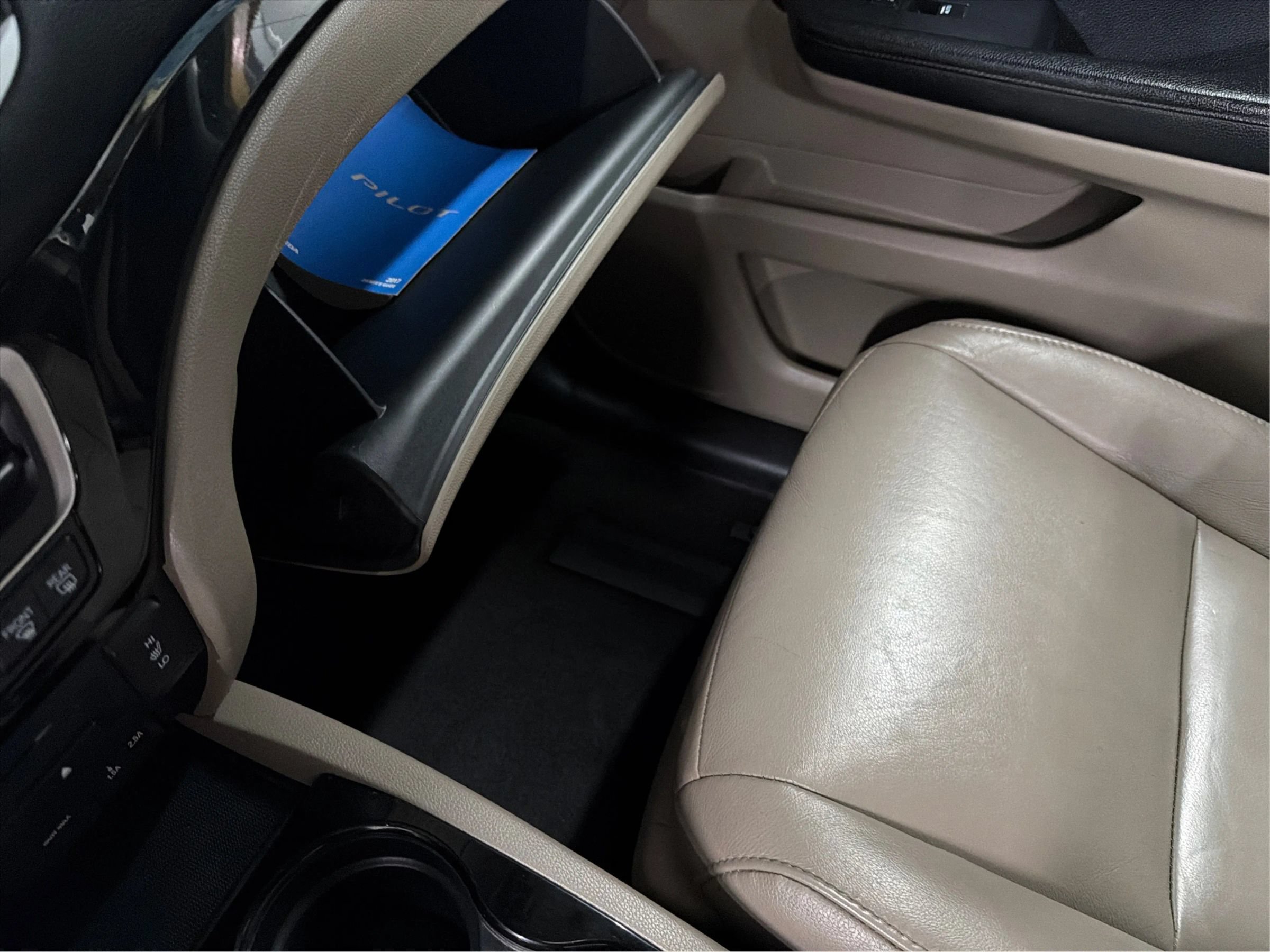 Used 2017 Honda Pilot Touring image 27