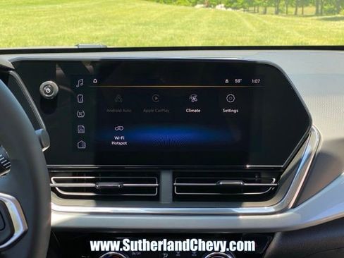 New 2026 Chevrolet Trax LT w/ Driver Confidence Package FWD image 24