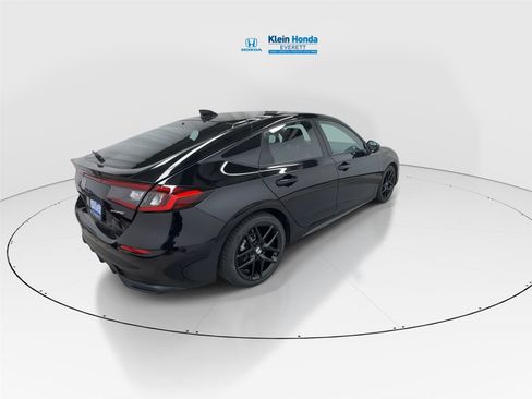 Used 2022 Honda Civic Sport image 2