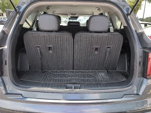Used 2022 Kia Sorento S FWD image 25