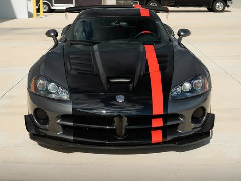 Used 2009 Dodge Viper ACR RWD image 75