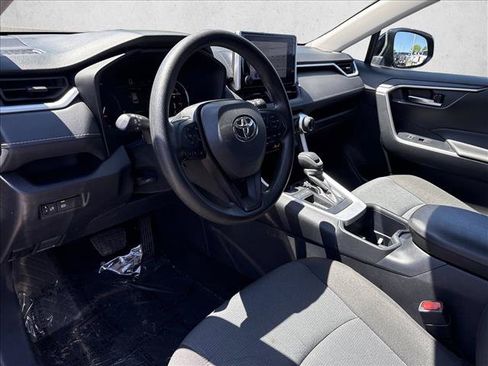 Certified 2025 Toyota RAV4 XLE FWD image 9