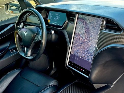 Used 2018 Tesla Model X P100D image 33