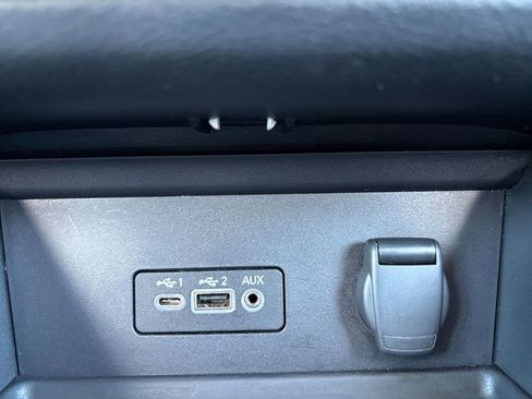 Used 2023 Nissan Sentra SR w/ Electronics Package image 3