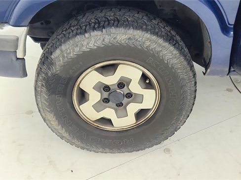 Used 2001 Chevrolet Blazer LS w/ Preferred Equipment Group image 10