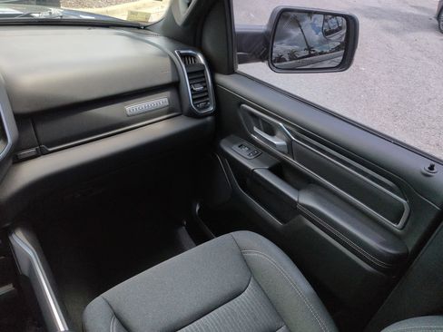 Used 2024 RAM 1500 Big Horn AWD/4WD image 17