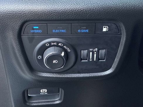 Certified 2023 Jeep Grand Cherokee 4WD 4xe w/ Luxury Tech Group II image 25