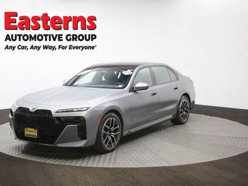 Used 2023 BMW 740i w/ Executive Package RWD image 59