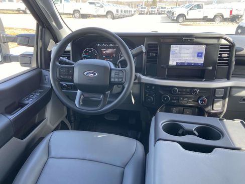 New 2026 Ford F350 XL w/ XL Chrome Package AWD/4WD image 13