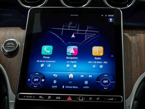 Used 2025 Mercedes-Benz GLC 350e 4MATIC image 13