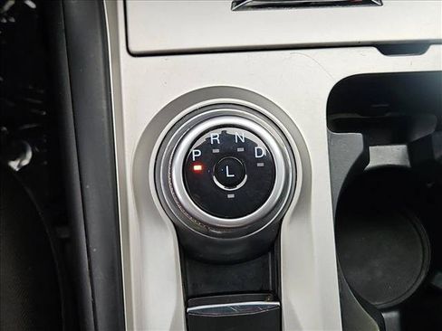 Used 2021 Ford Explorer XLT RWD image 12