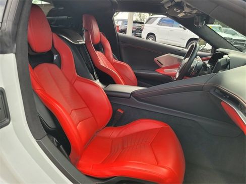 Used 2022 Chevrolet Corvette Stingray Premium Cpe w/ Z51 Performance Package image 24